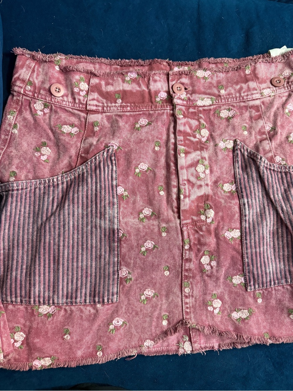 We the Free Free People denim embroidered skirt size 31
